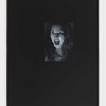Axelle de Mille，12月2日 油画，哑光黑色有机玻璃，抛光铝框  45,1 x 34,9 x 3,8 cm 2018